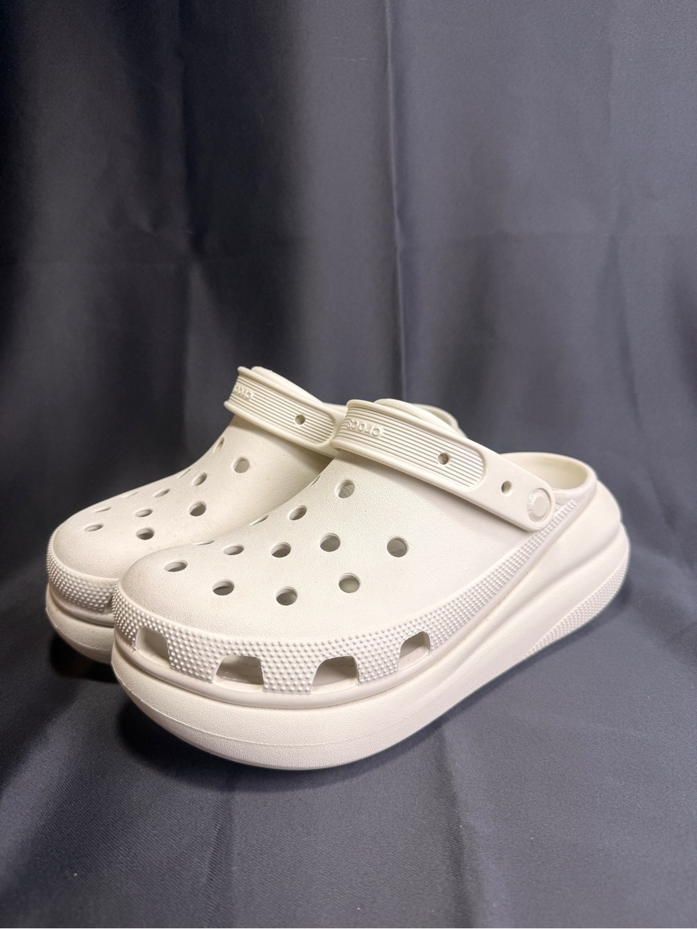 CROCS Classic Crush 2" Platform Slip On Clogs Shoes Bone Tan Cream Size W10 M8